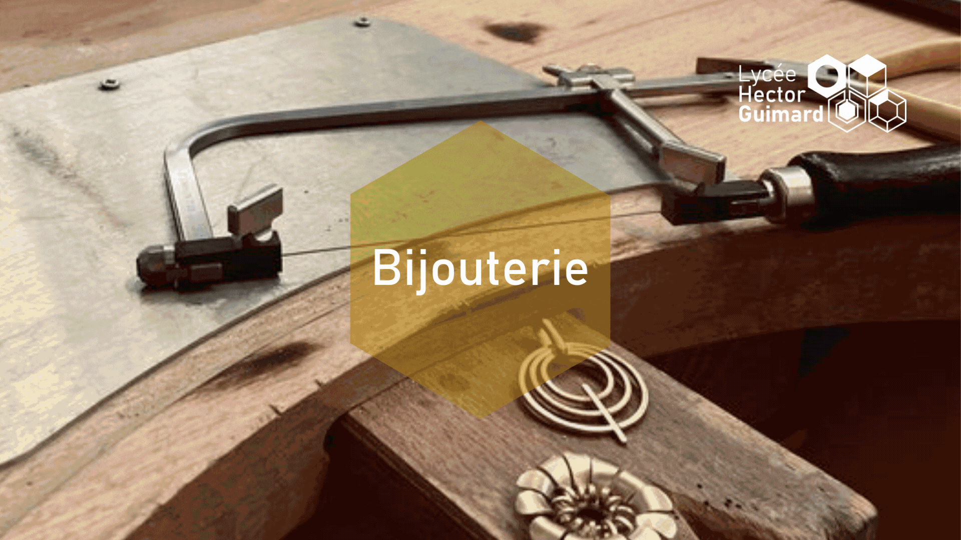 BIJOUTERIE (Vidéo).gif